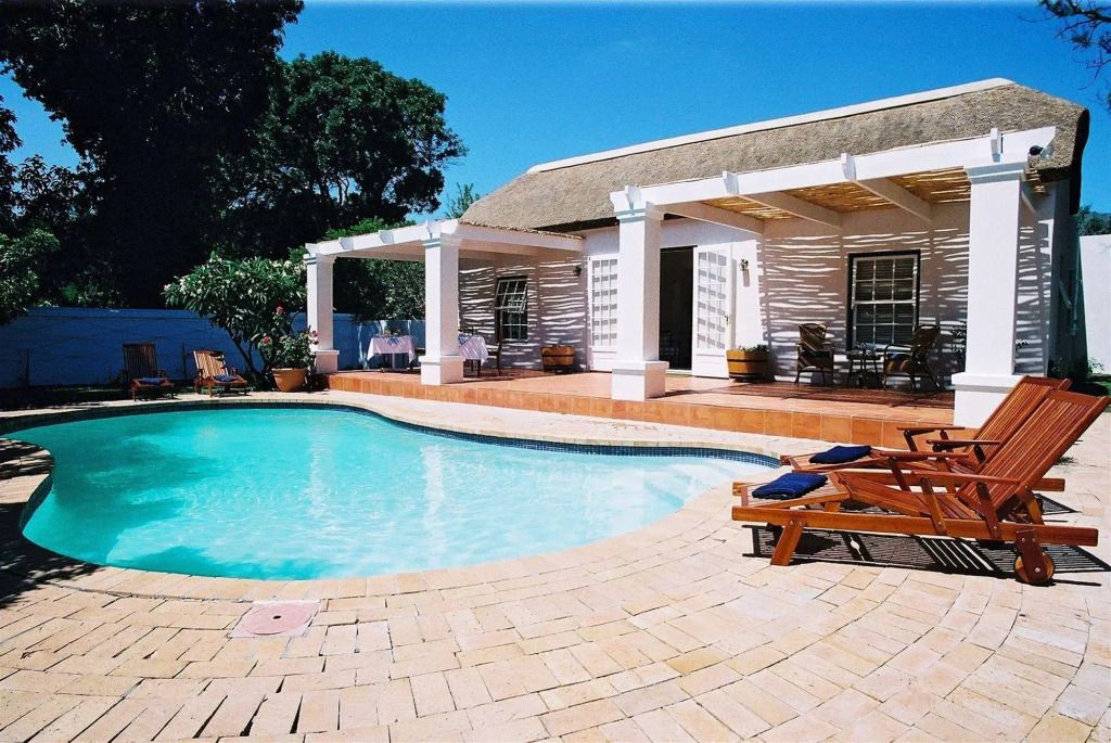 בריכה תמונה