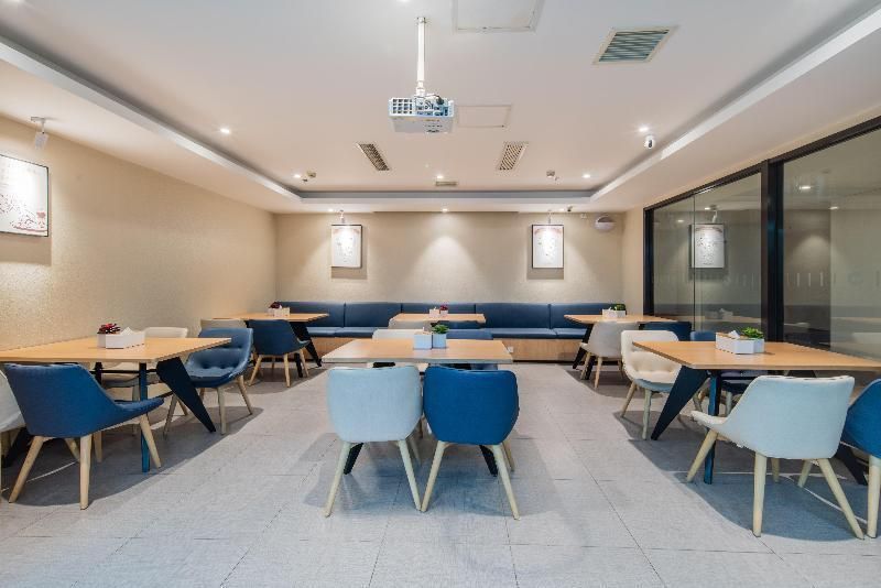 מסעדה תמונה