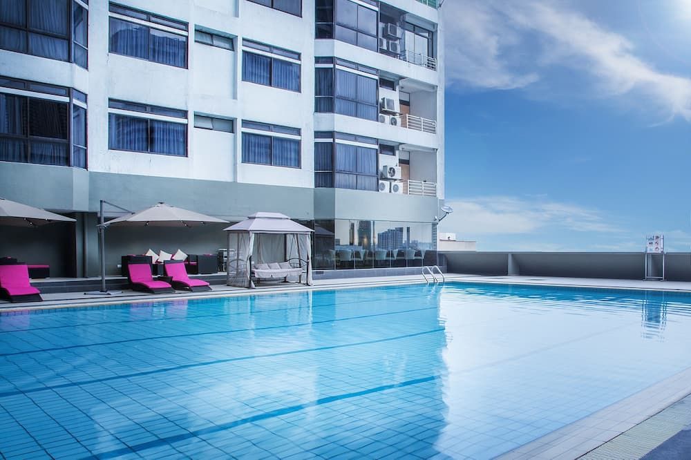 בריכה תמונה