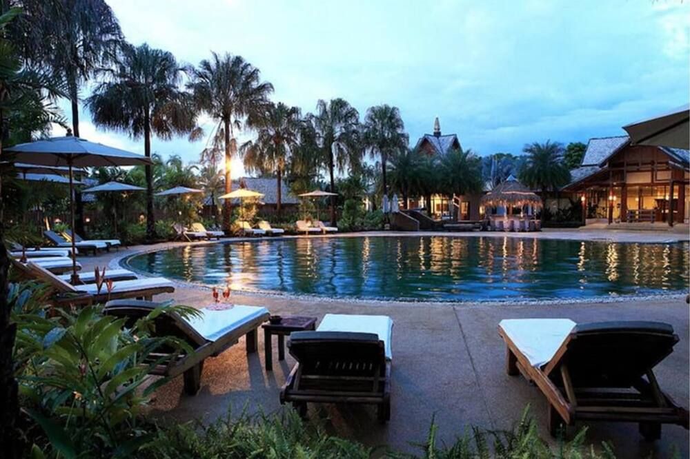 בריכה תמונה