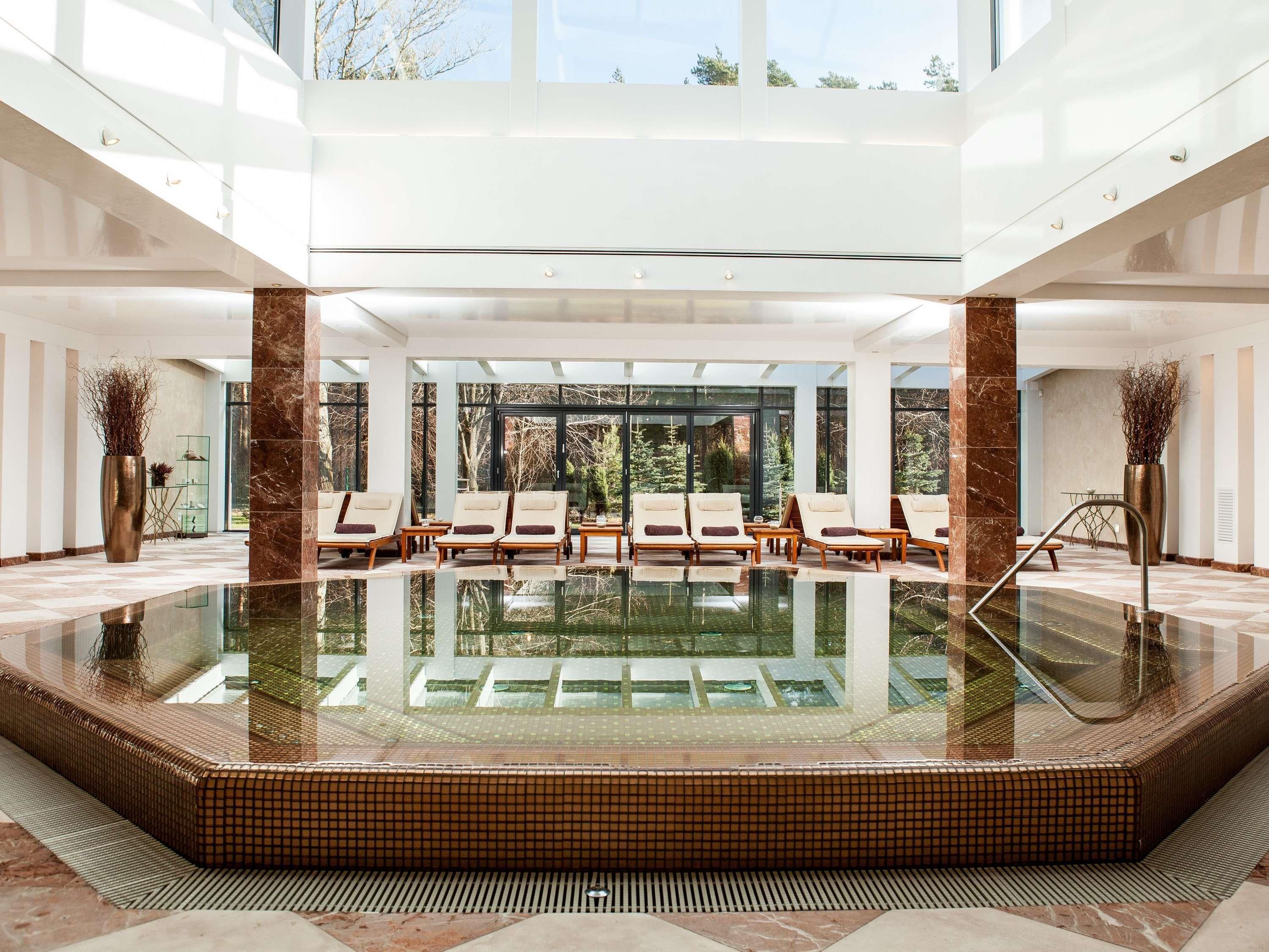 בריכה תמונה