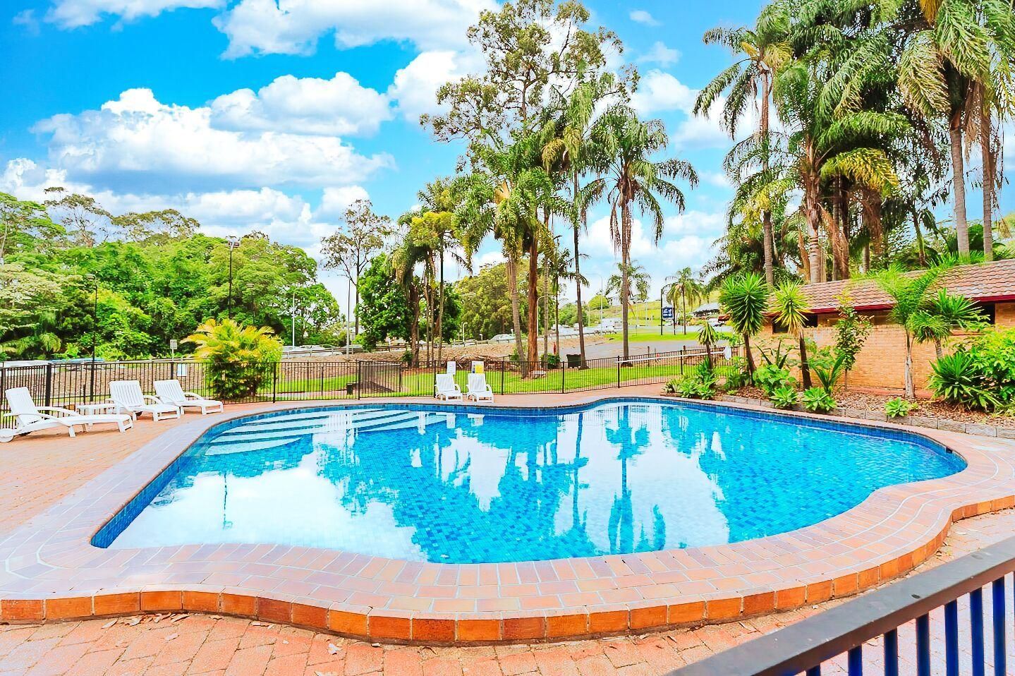 בריכה תמונה