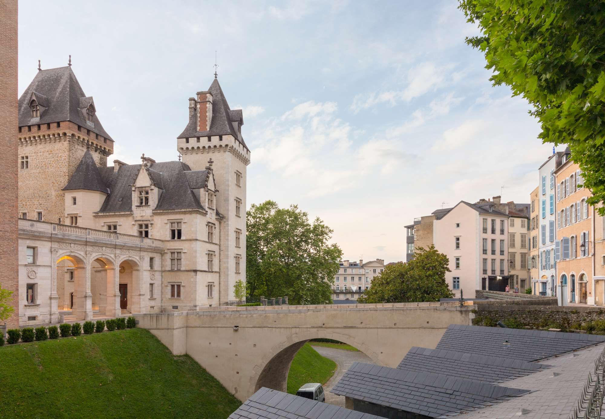 אחר