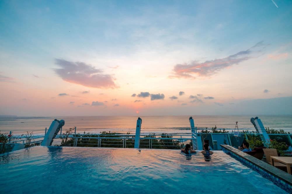 בריכה תמונה