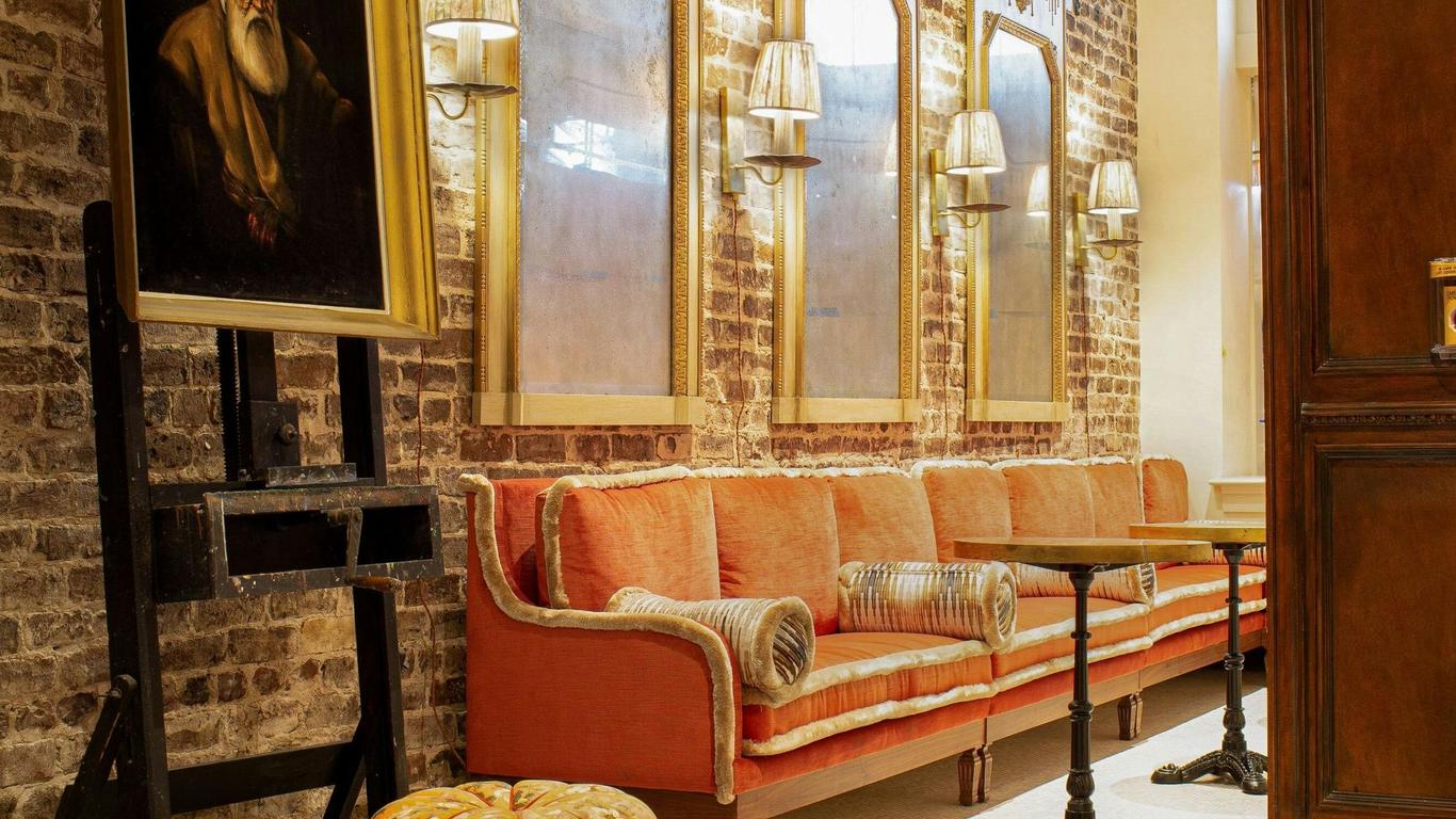 Hotel Cleo, Knoxville Downtown, a Tribute Portfolio Hotel