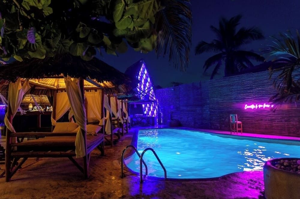 בריכה תמונה