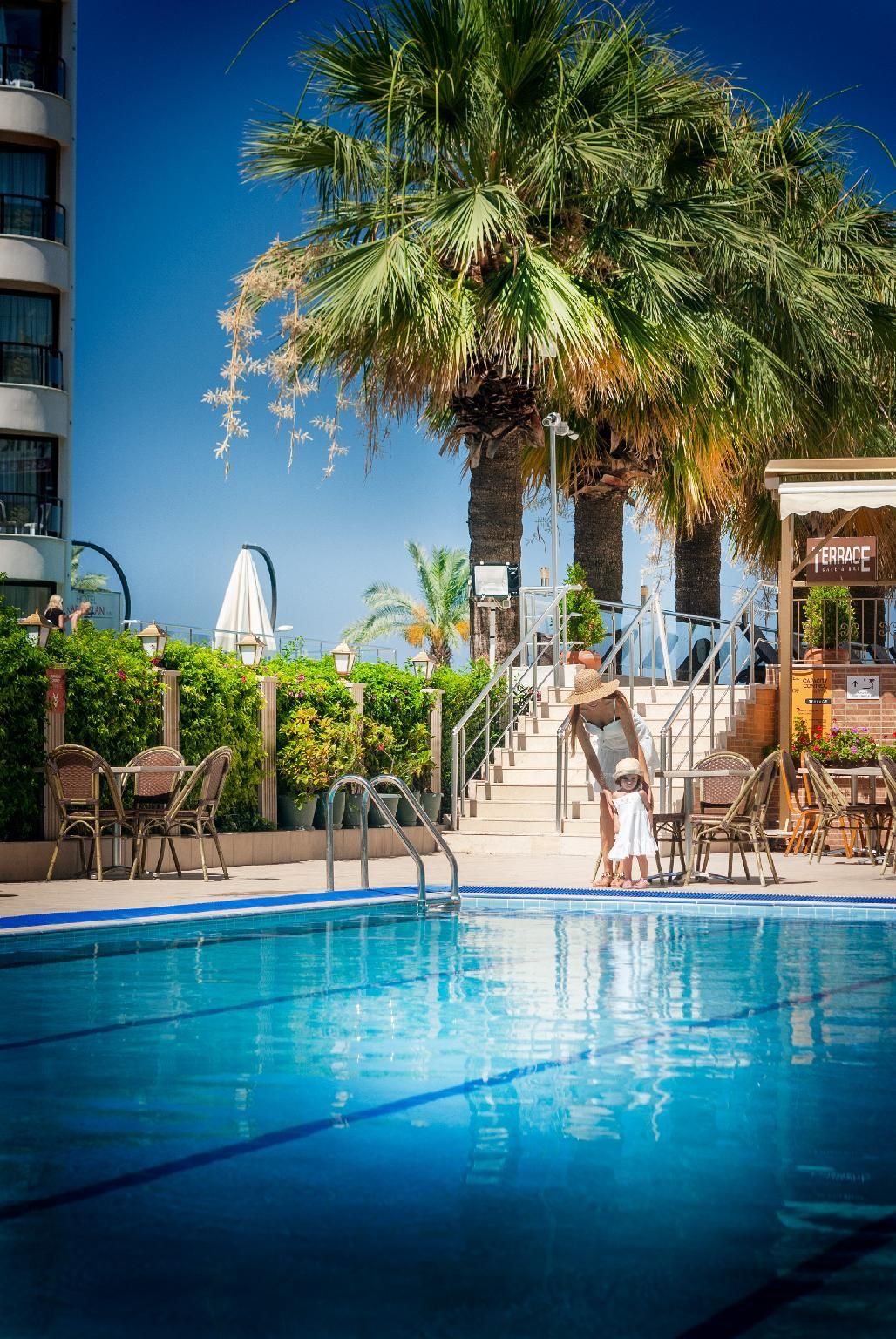 בריכה תמונה