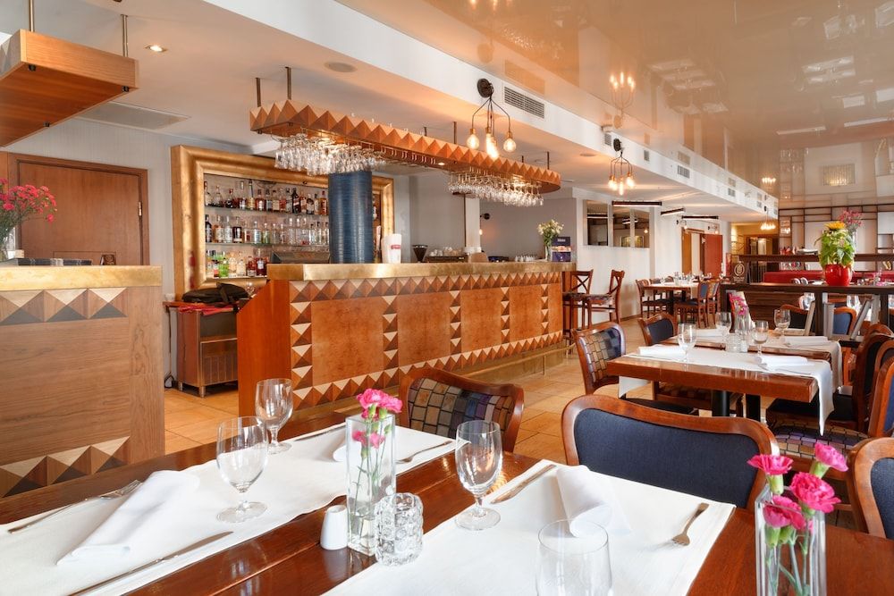 מסעדה תמונה