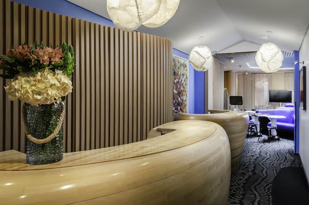 דלפק קבלה תמונה