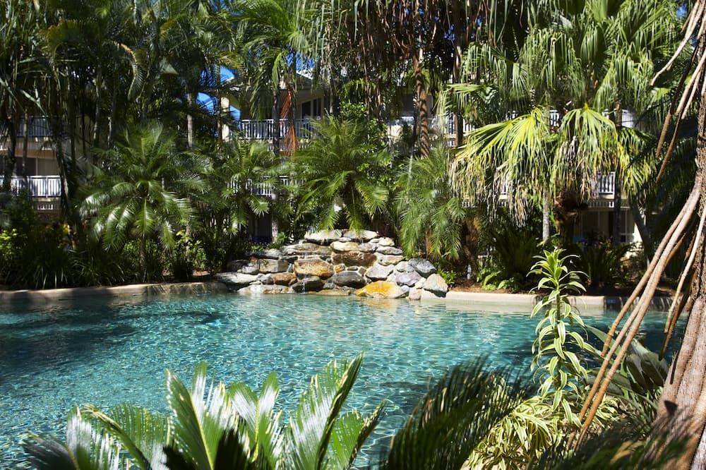 בריכה תמונה