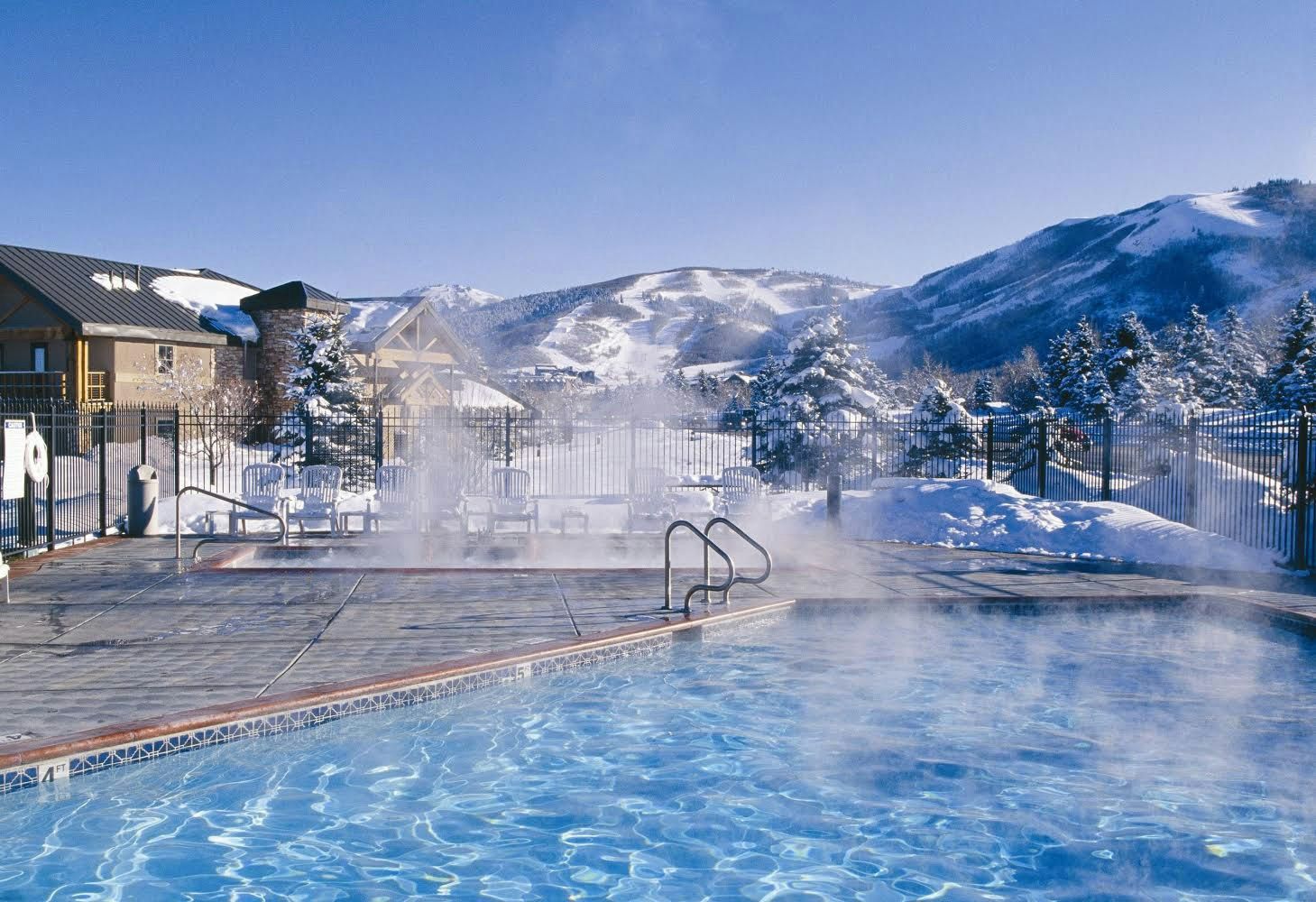 בריכה תמונה