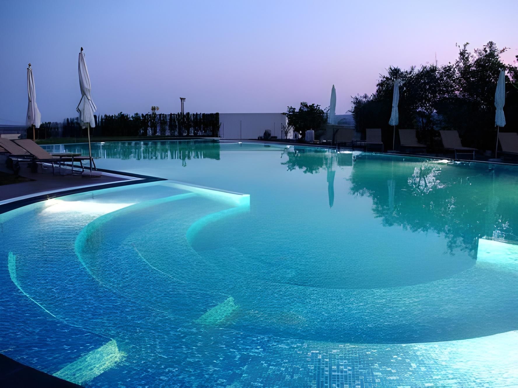 בריכה תמונה