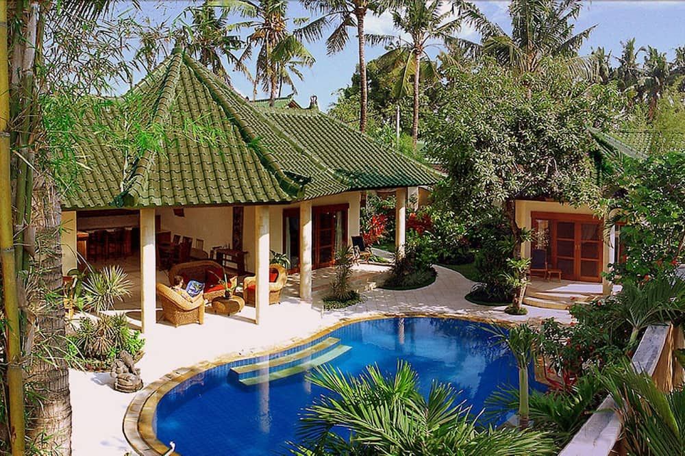 בריכה תמונה