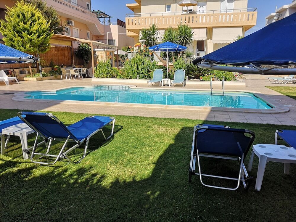 בריכה תמונה