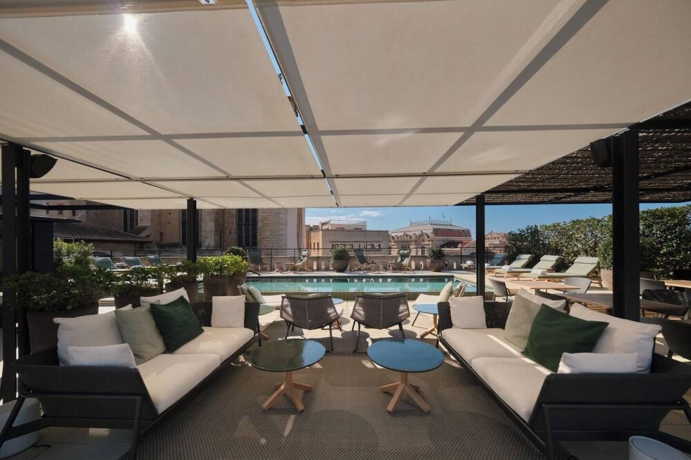 בריכה תמונה