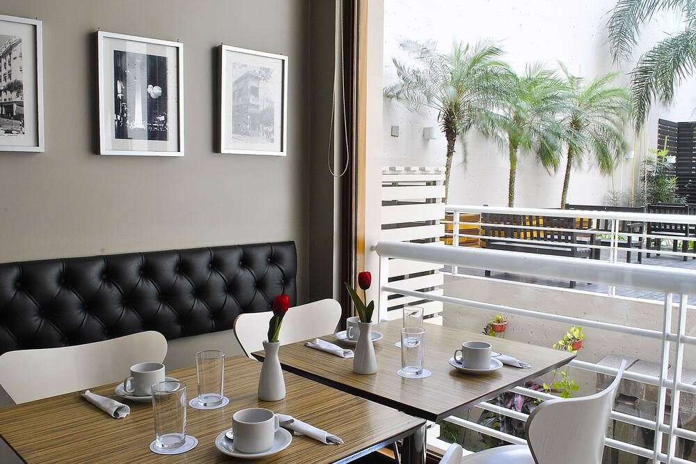 מסעדה תמונה