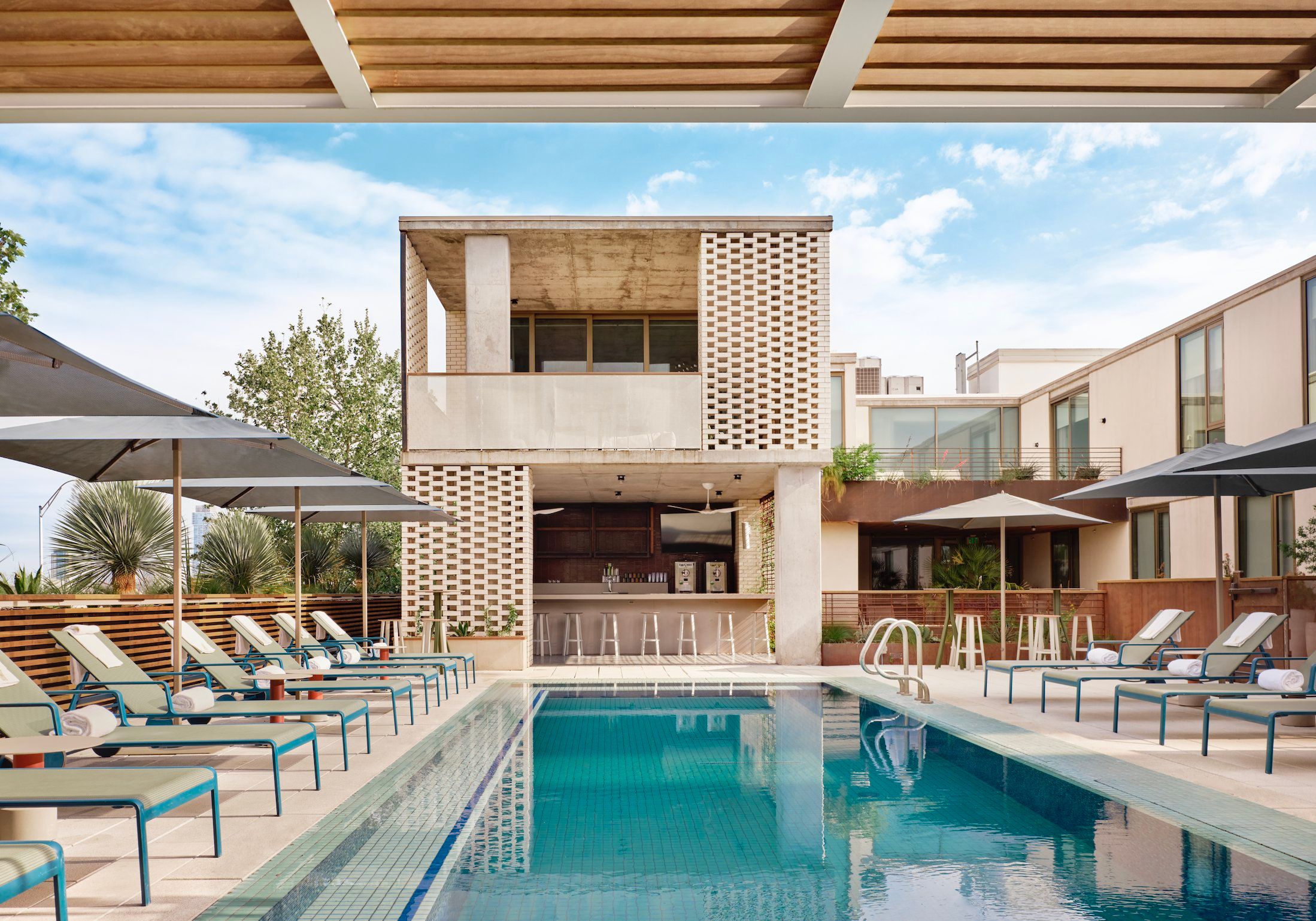 בריכה תמונה