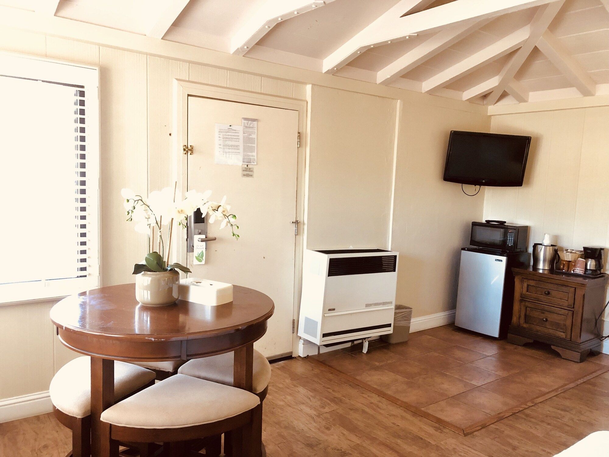 חדר אוכל תמונה