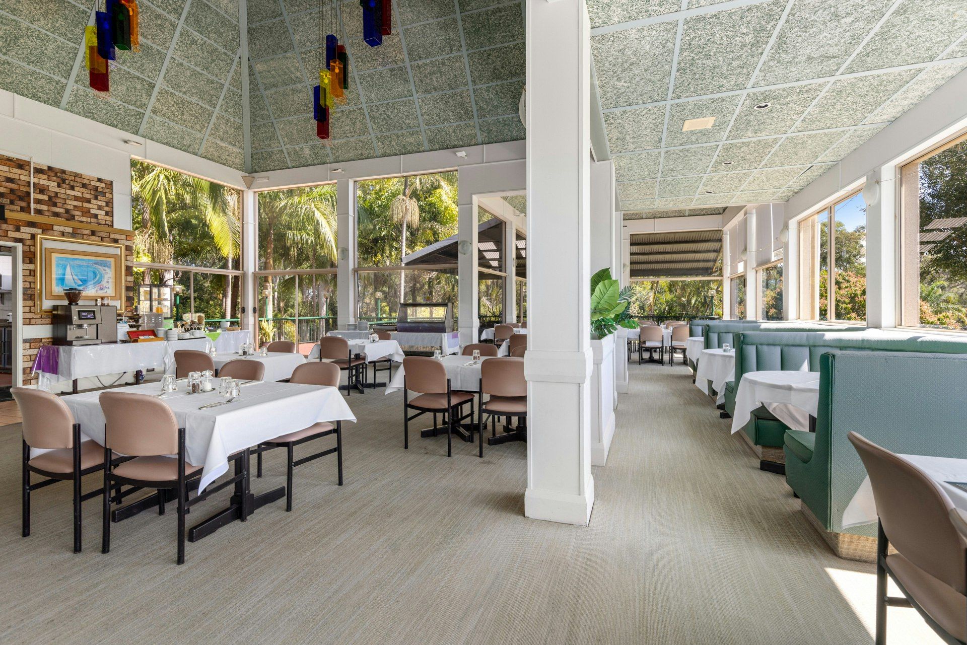 מסעדה תמונה