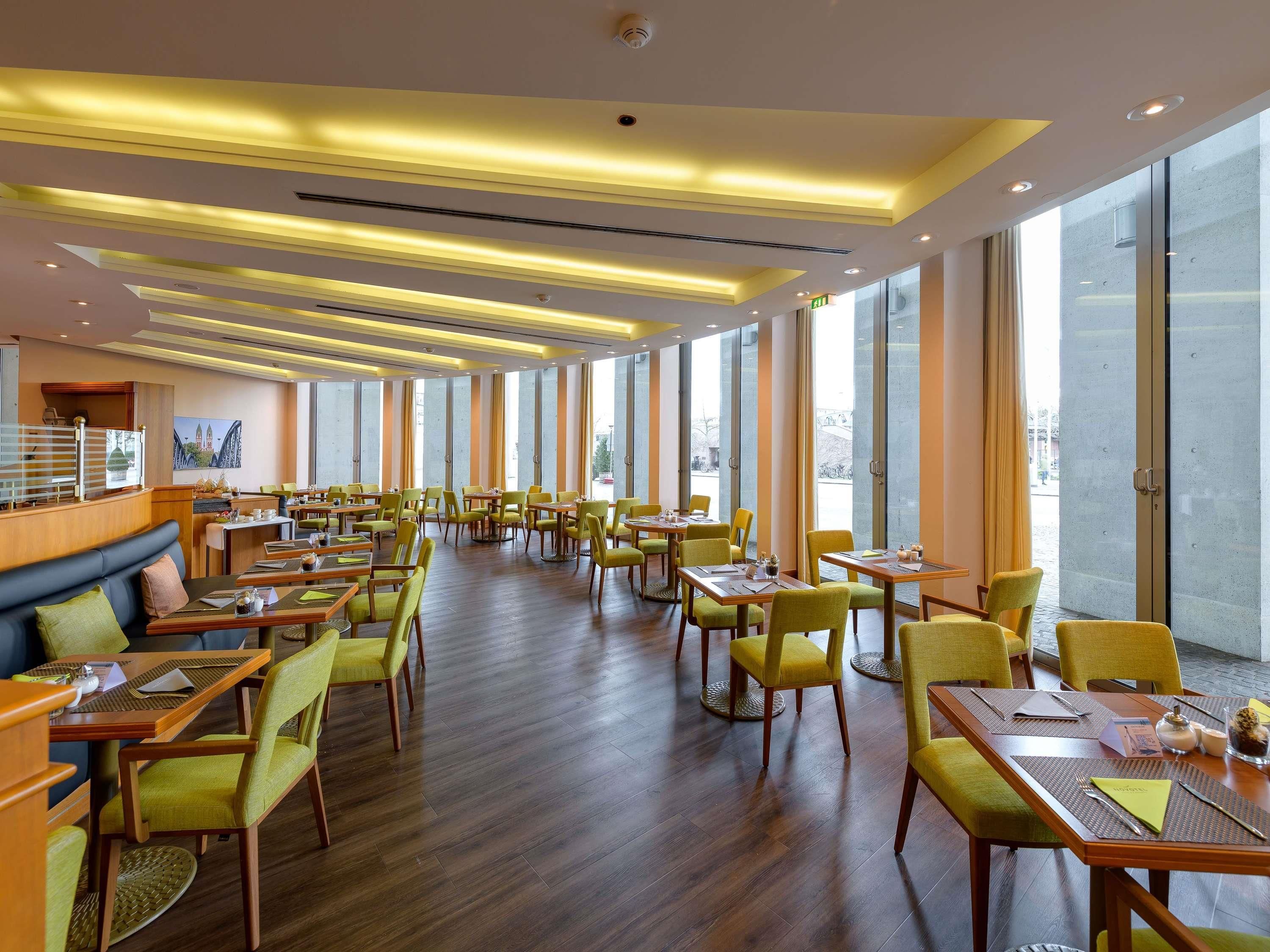 מסעדה תמונה