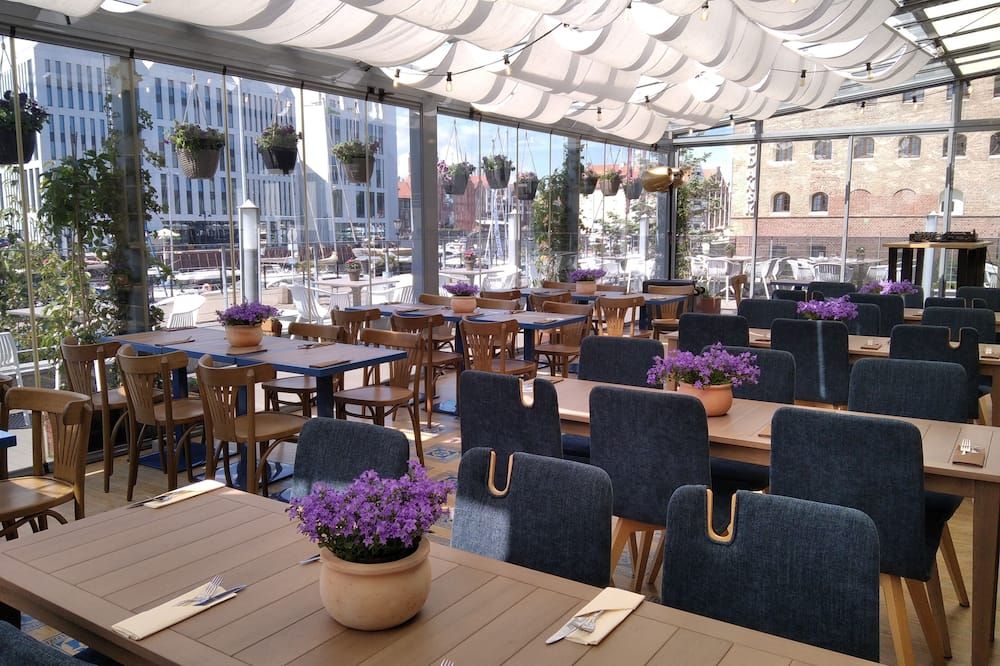 מסעדה תמונה