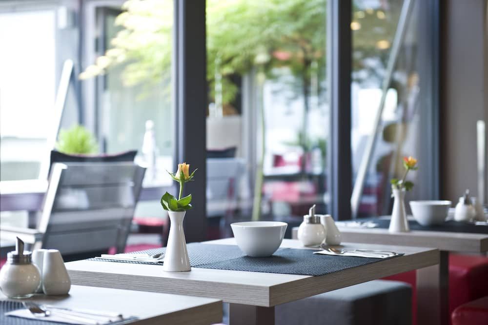 מסעדה תמונה