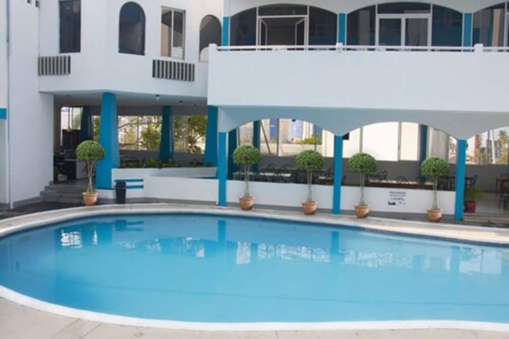 בריכה תמונה