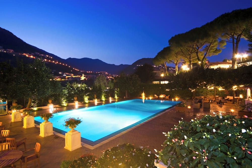 בריכה תמונה