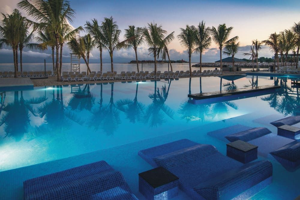 בריכה תמונה