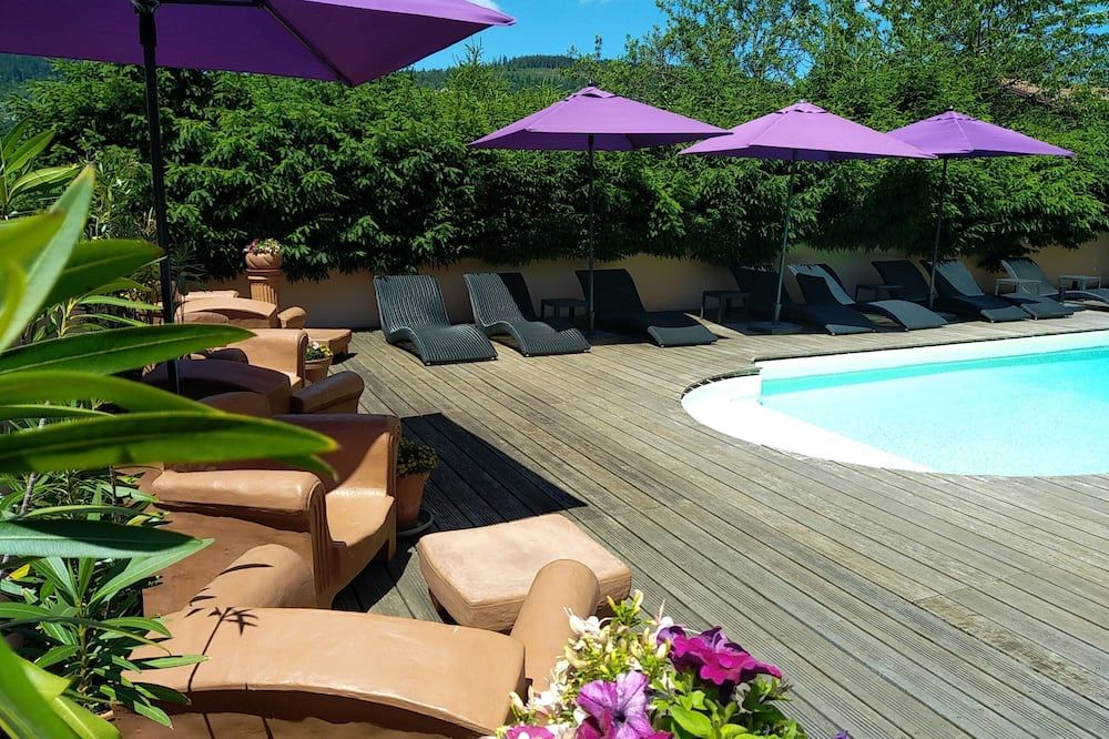 בריכה תמונה