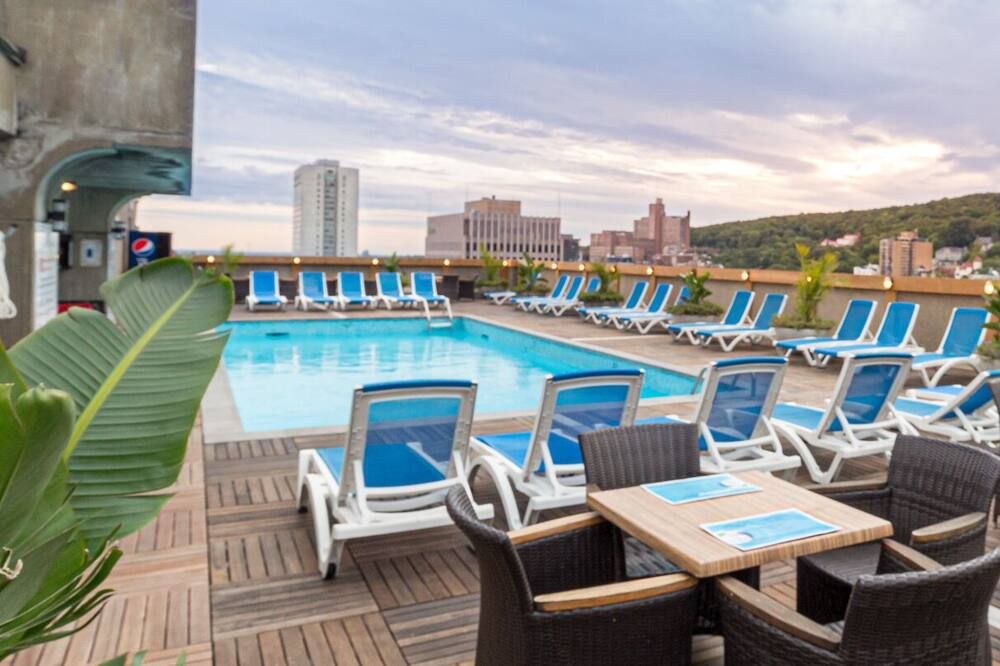 בריכה תמונה