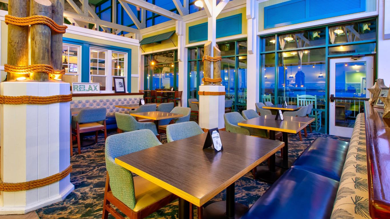 Holiday Inn Oceanside- Va Beach, An Ihg Hotel