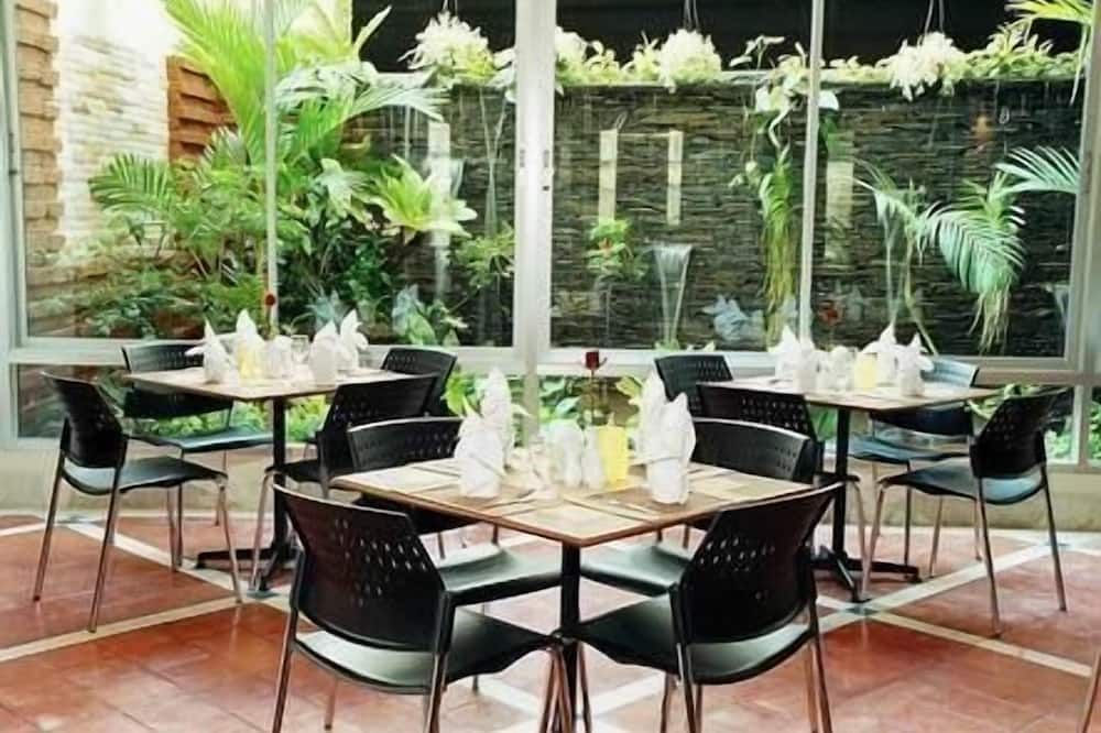 מסעדה תמונה