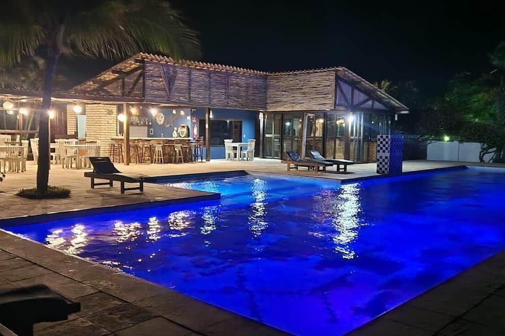 בריכה תמונה