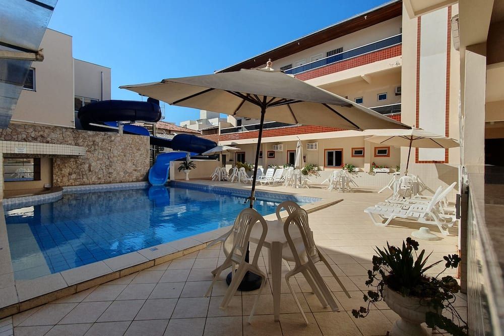 בריכה תמונה