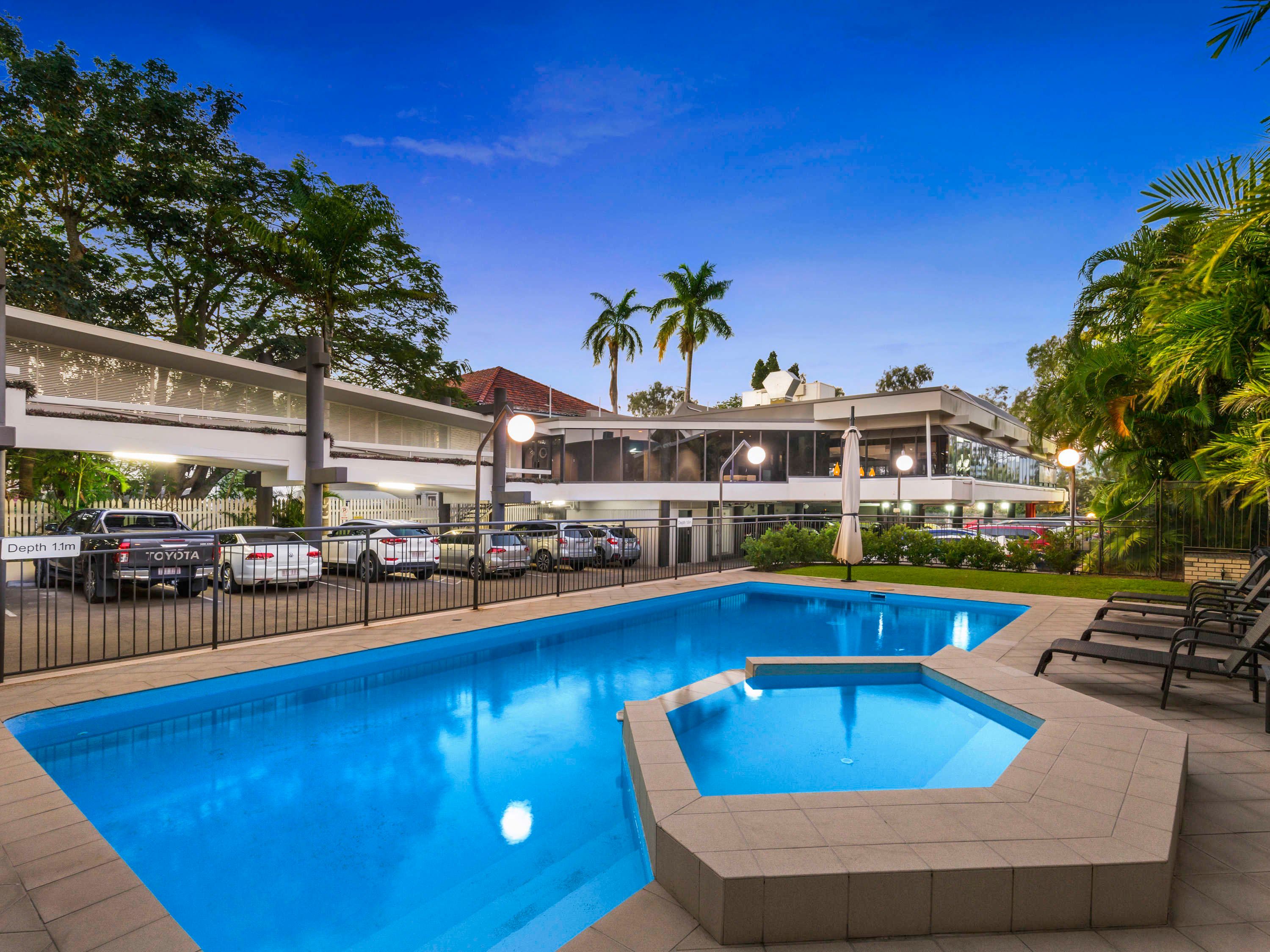 בריכה תמונה