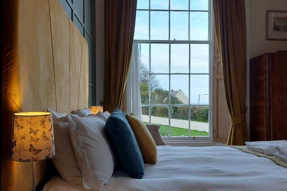 אחר
