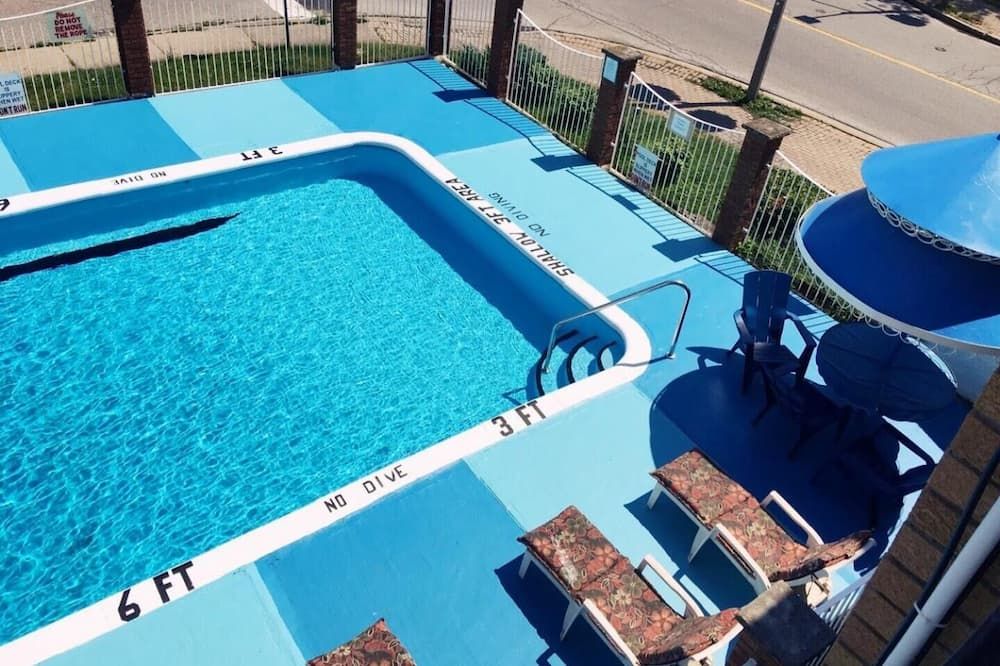 בריכה תמונה