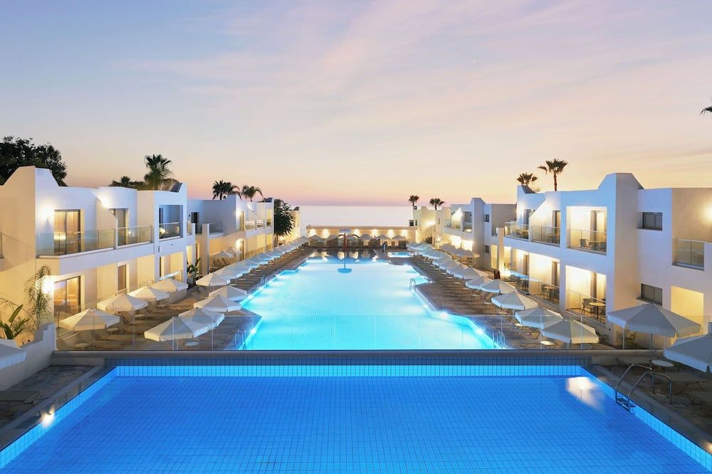 בריכה תמונה