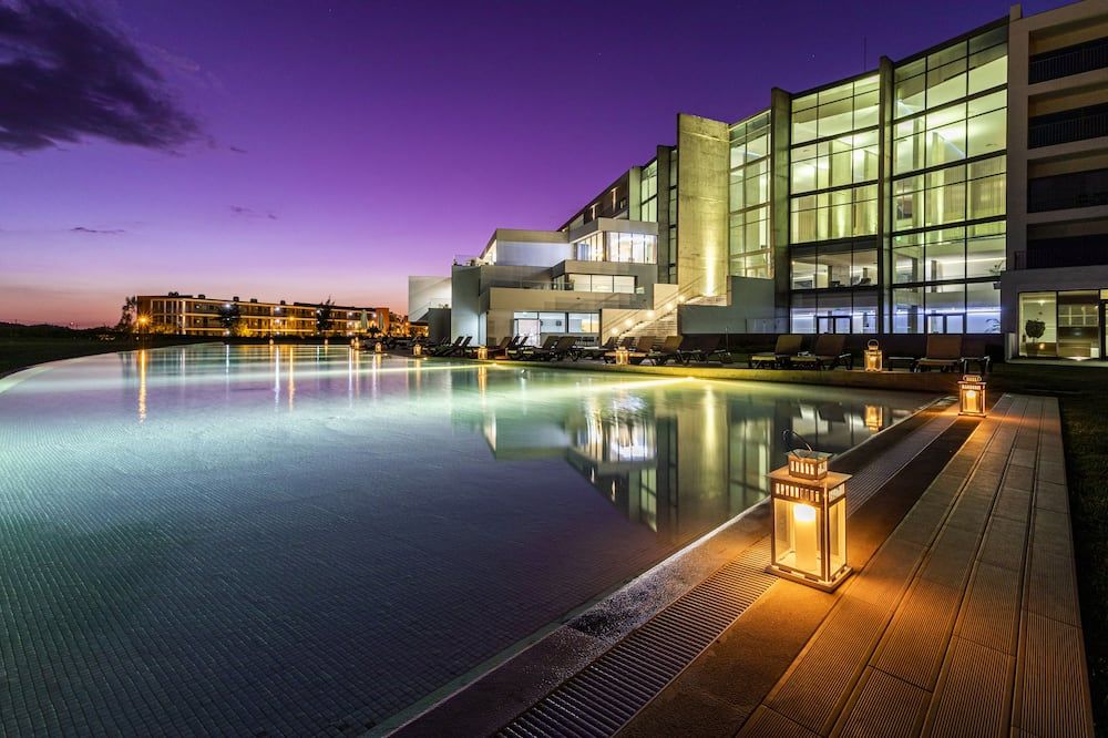 בריכה תמונה