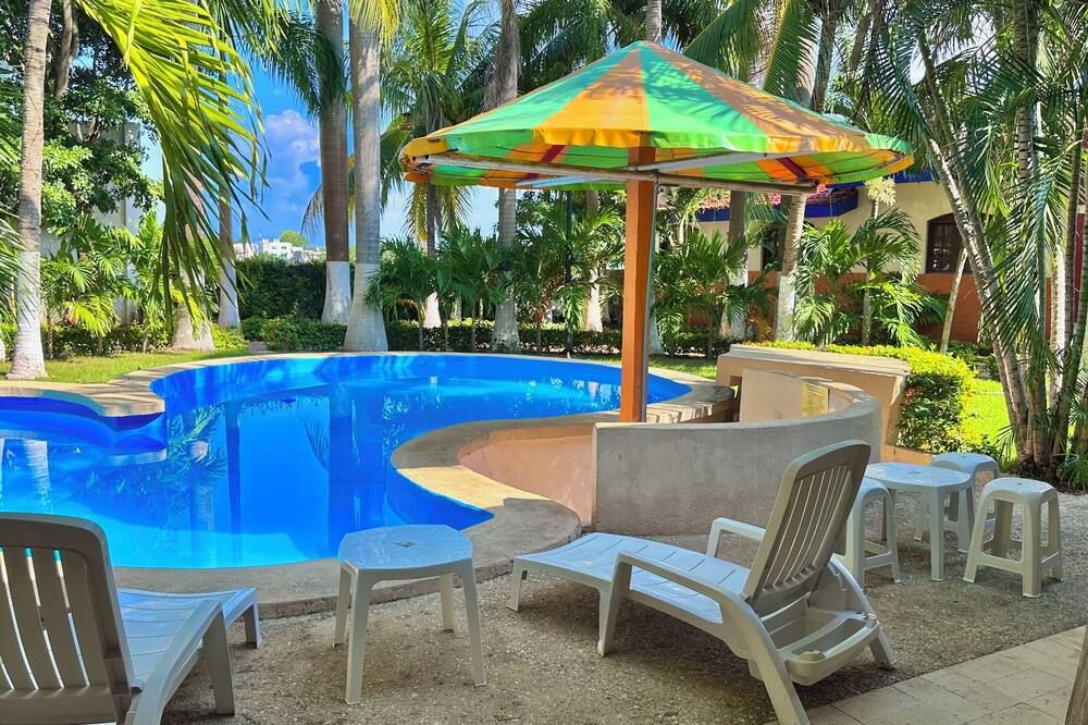 בריכה תמונה