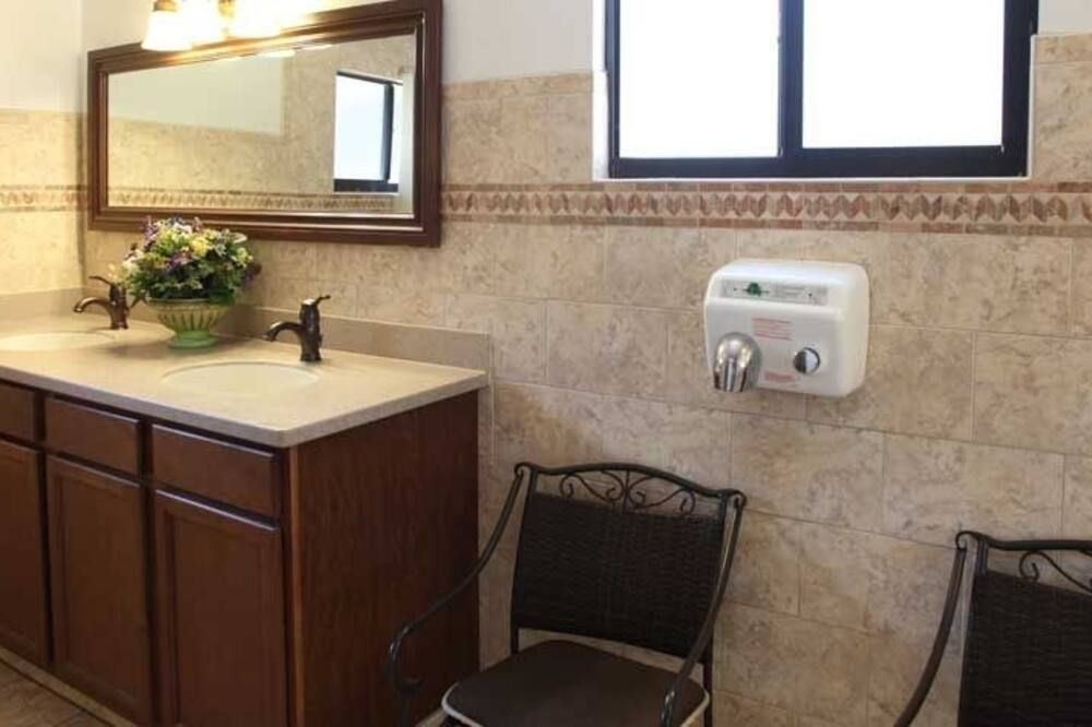 חדר רחצה