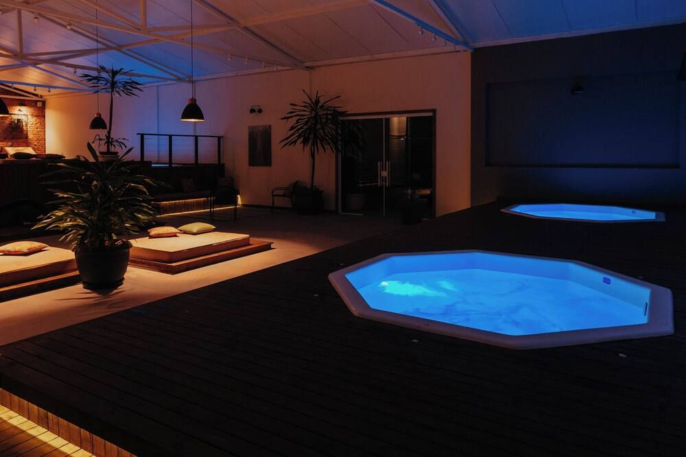 בריכה תמונה