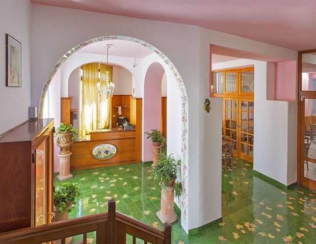 דלפק קבלה תמונה