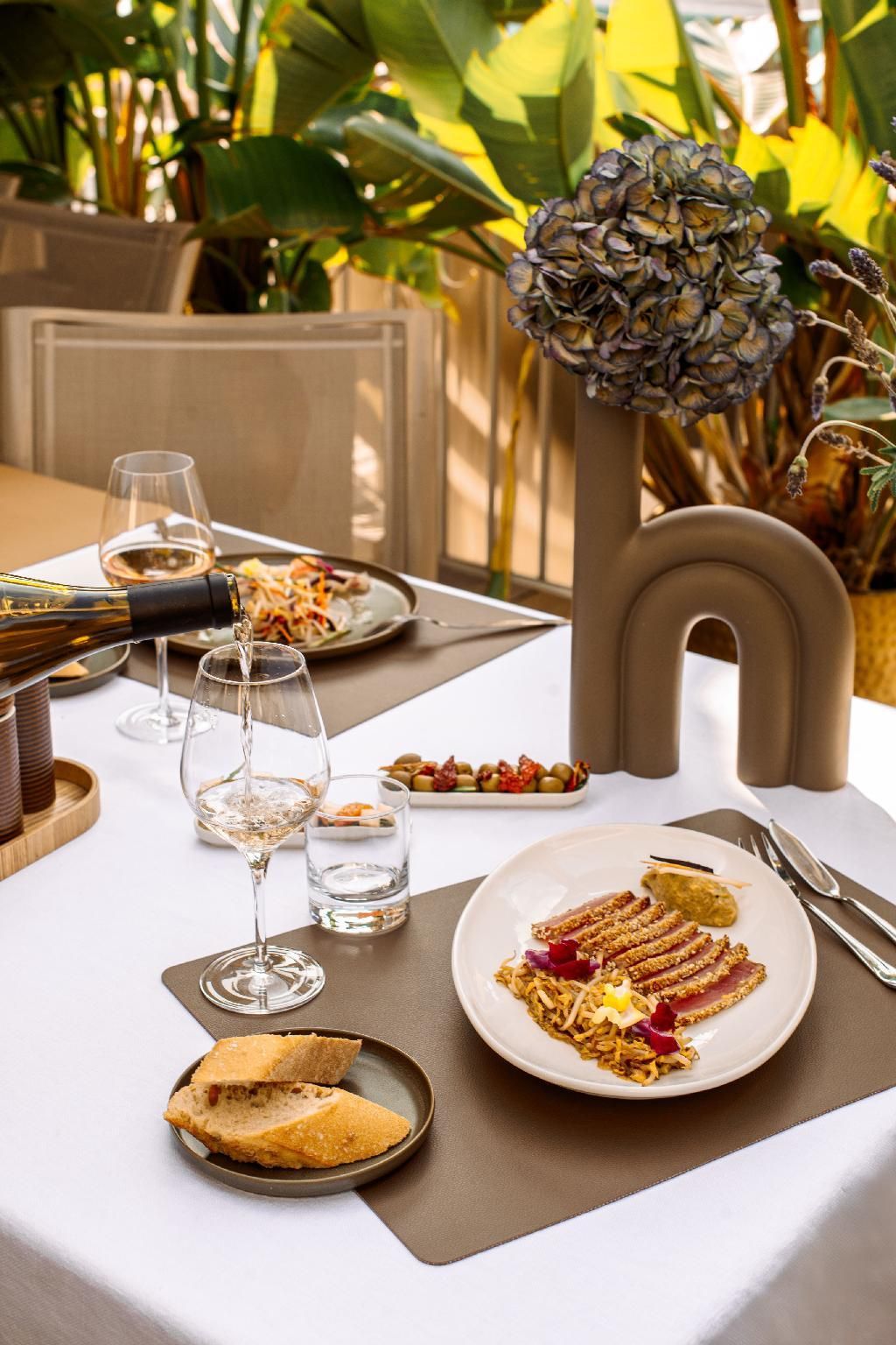 מסעדה תמונה