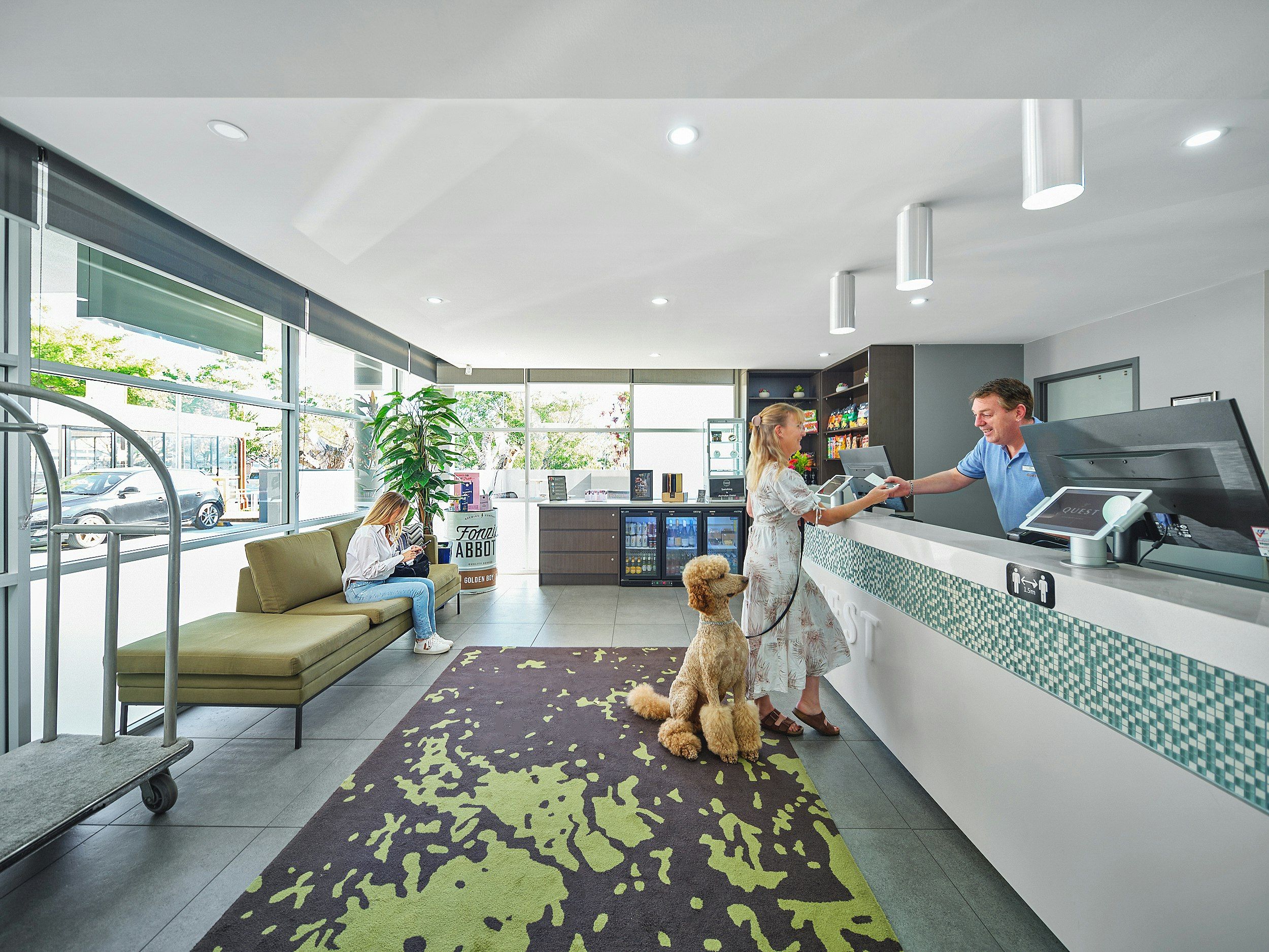 דלפק קבלה תמונה