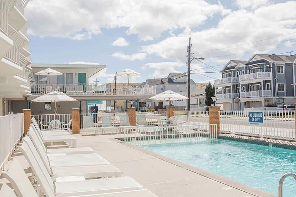 בריכה תמונה