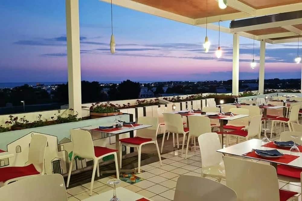 מסעדה תמונה