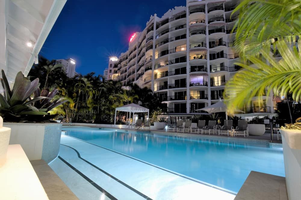 בריכה תמונה