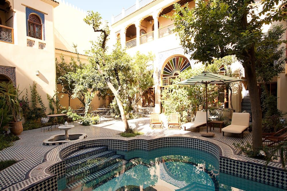 בריכה תמונה